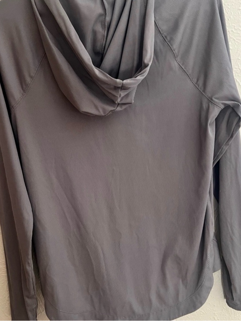 SAGE Collective Gray Performance Hoodie Size Small - Picture 2 of 3